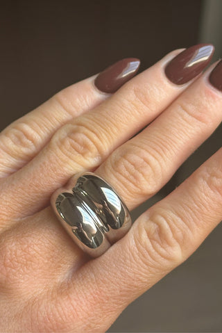 NELLIE SILVER RING