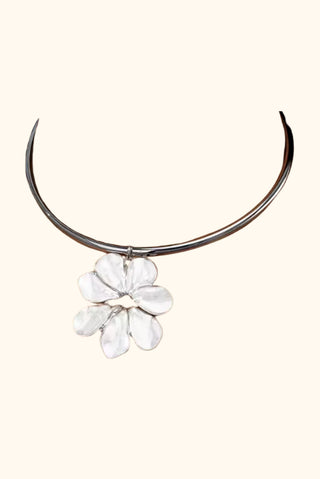 MAE SILVER NECKLACE