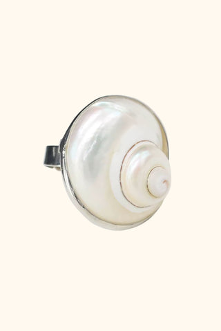 MAEVE SHELL RING